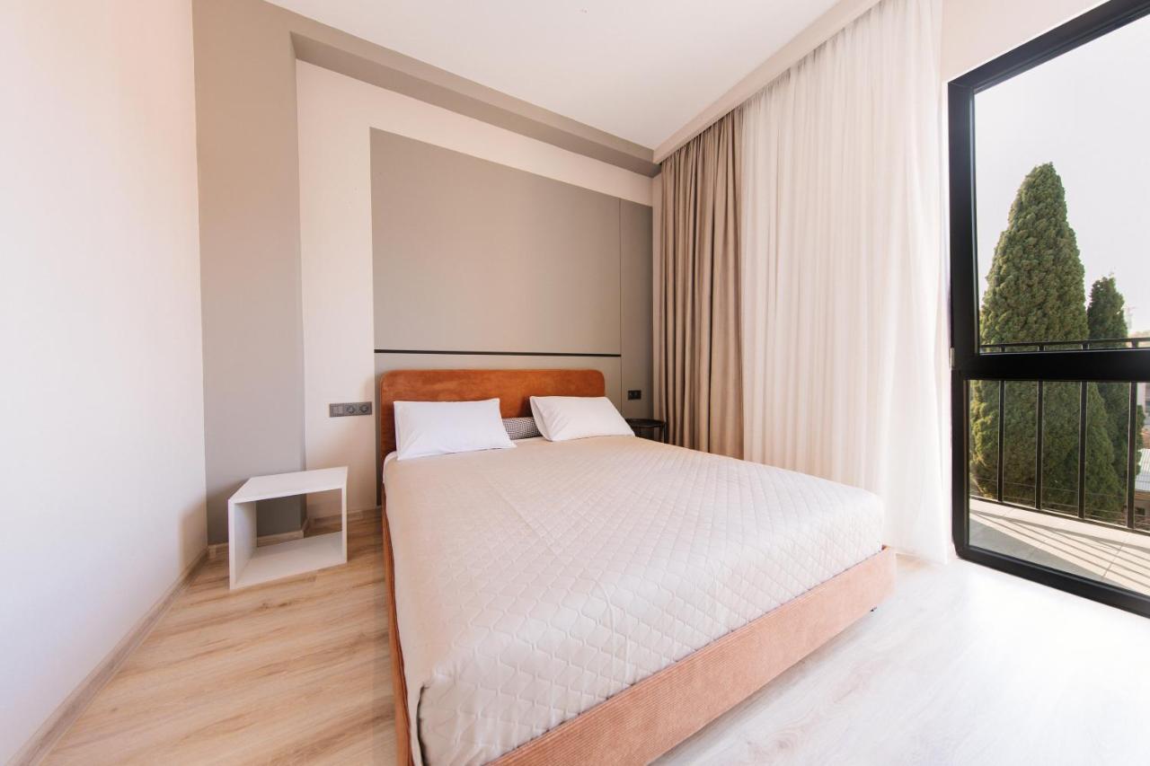 Doors Hotel Tbilissi Extérieur photo
